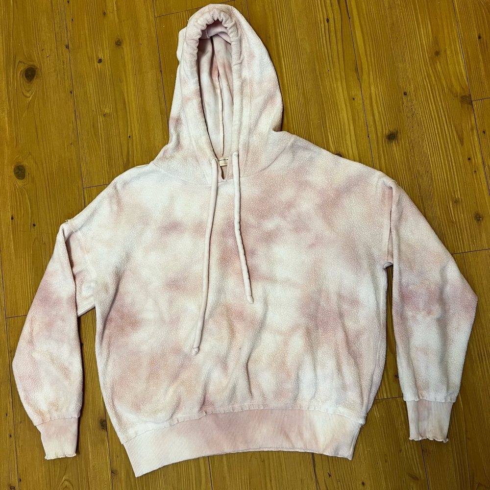 031. Free People Movement Hoodie Sweatshirt